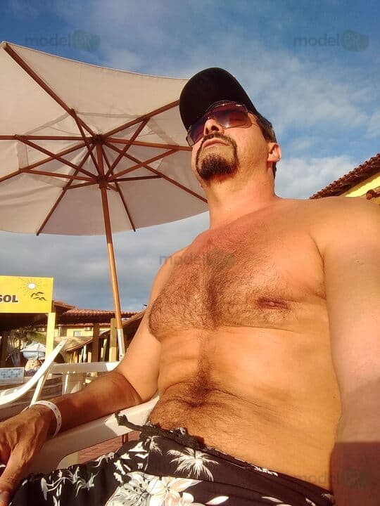 Bruno homem massagem para casais e mulheres ! Tenho vídeos deliciosos $