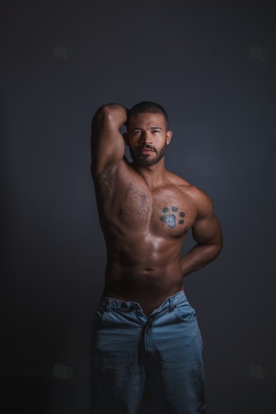 Mauricio Mineiro, Ativo 22 cm.