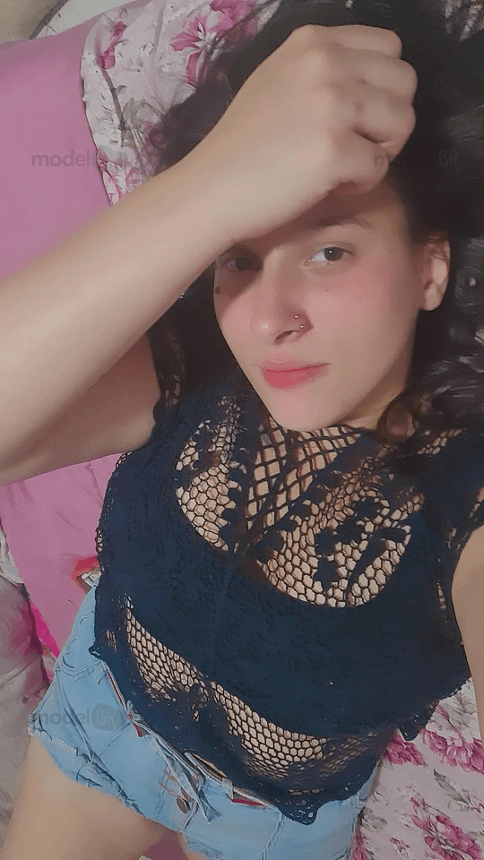Sou estilo namoradinha amor gosto de beijo na boca tudo completo sem frescura