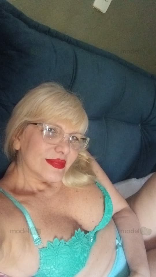 Márcia gostosa fantasia para homens exigentes